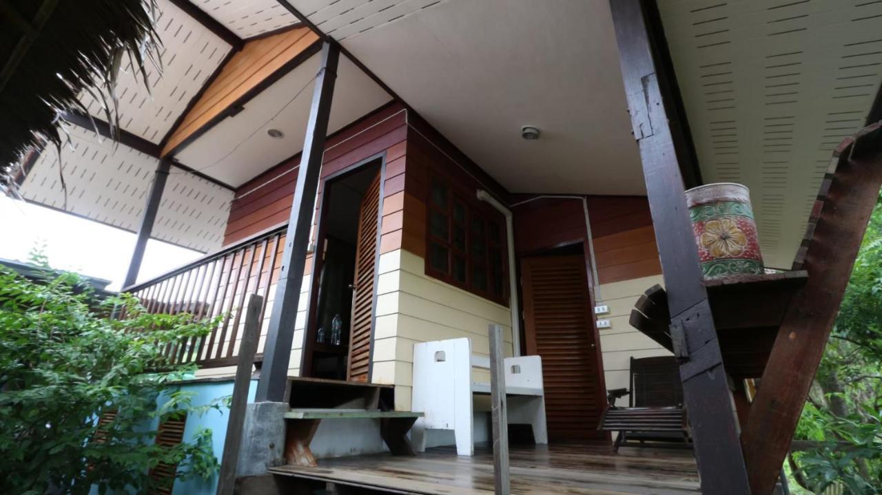 Apartamento Cast Away Nonthaburi Exterior foto